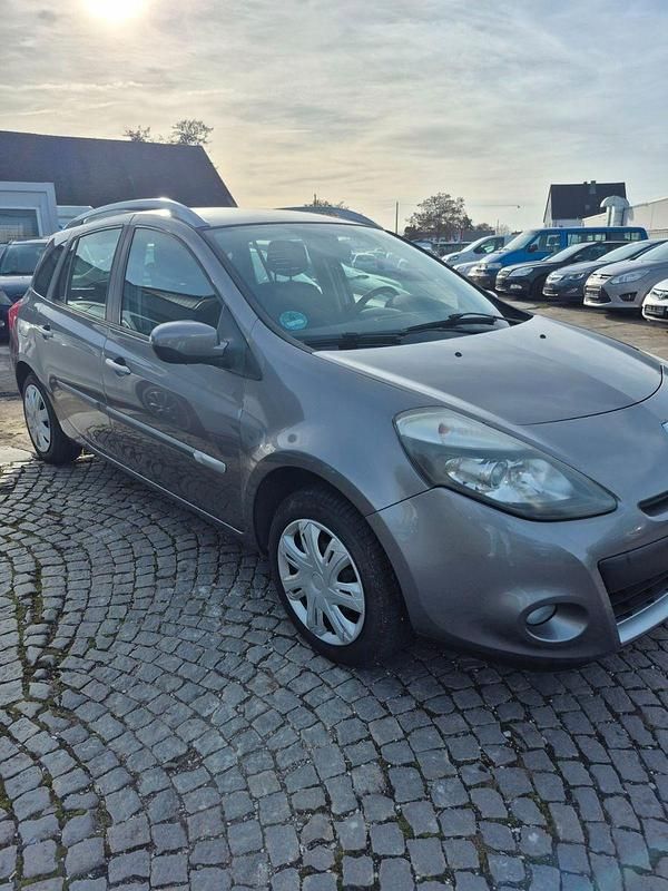 Gebraucht Renault Clio GrandTour Expression 75 PS (55 kW) 2010 Grau Kombi