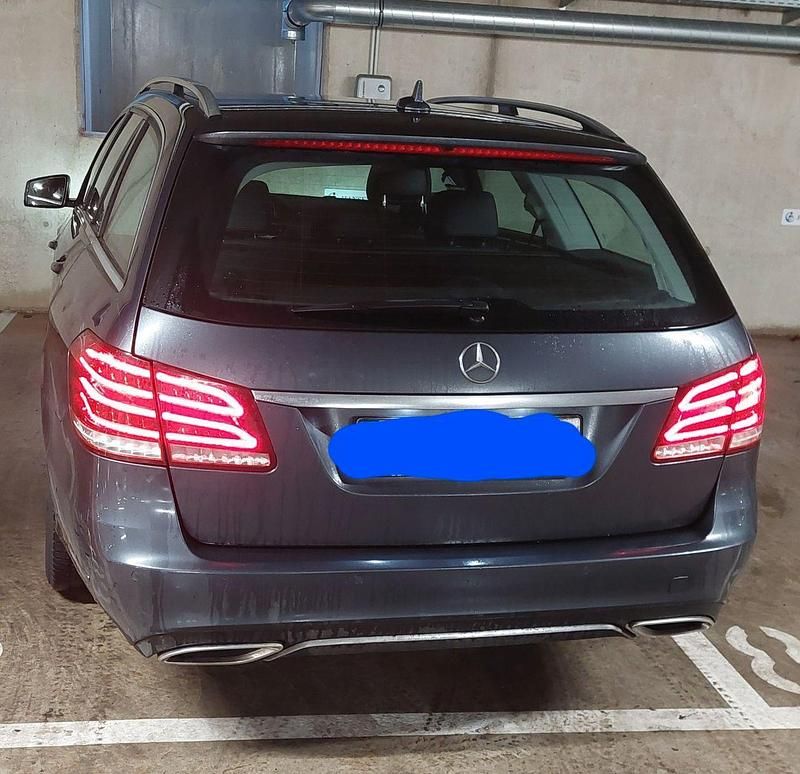 Gebraucht Mercedes E250 204 PS (150 kW) 2014 Grau Kombi