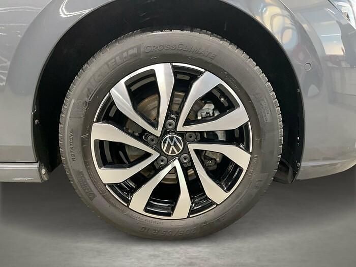 Gebraucht VW Golf VIII Active 150 PS (110 kW) 2023 Delfingrau Limousine