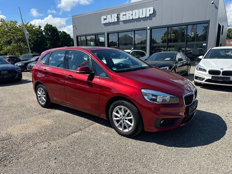 Rot Gebraucht 2015 BMW 218 Active Tourer Van / Kleinbus | 11.999 € (Fairer Preis) - Bild 1/4