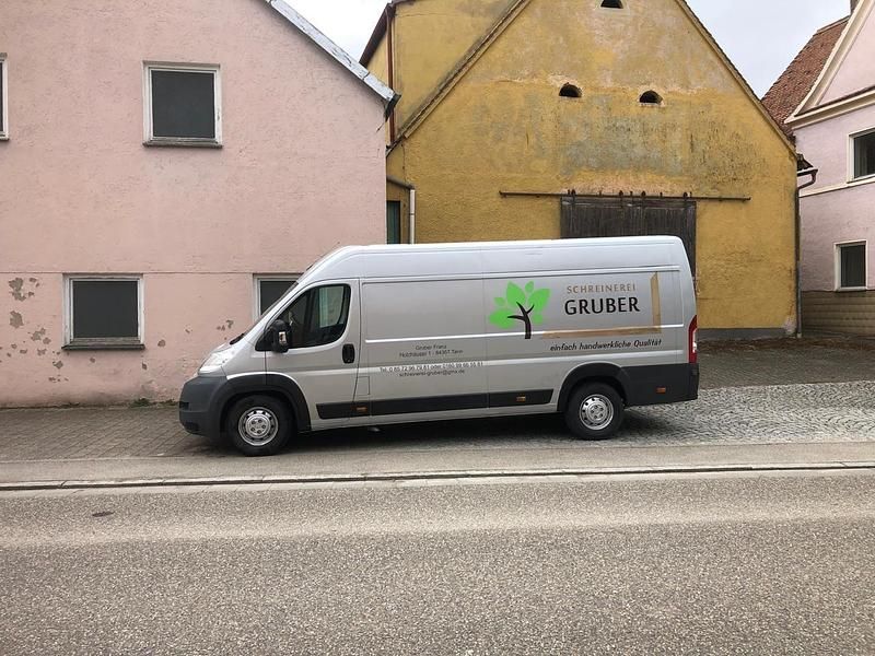 Gebraucht Peugeot Boxer 135 PS (99 kW) 2012 Grau Van