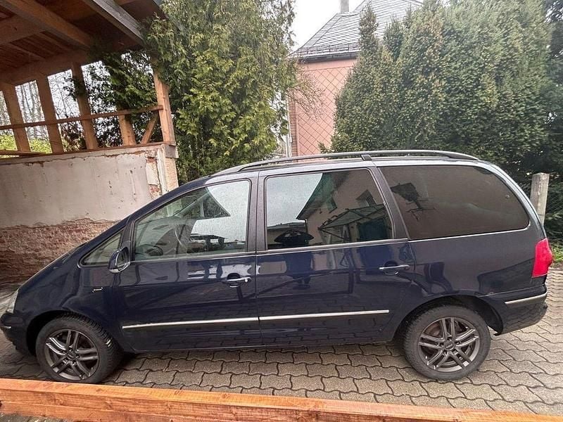 Gebraucht VW Sharan 131 PS (96 kW) 2004 Blau Van / Kleinbus