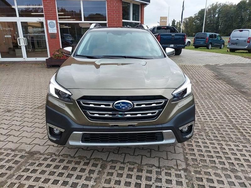Neu Subaru Outback Platinum 169 PS (124 kW) 2025 Grün SUV