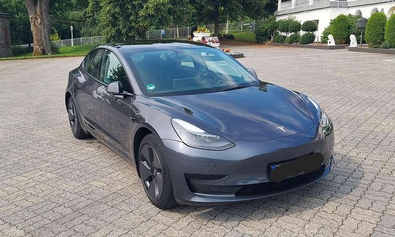 Gebraucht Tesla Model 3 RWD 239 kW (325 PS) 2022 Grau Limousine