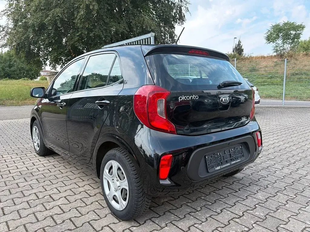 Gebraucht Kia Picanto 67 PS (49 kW) 2018 Schwarz Kleinwagen