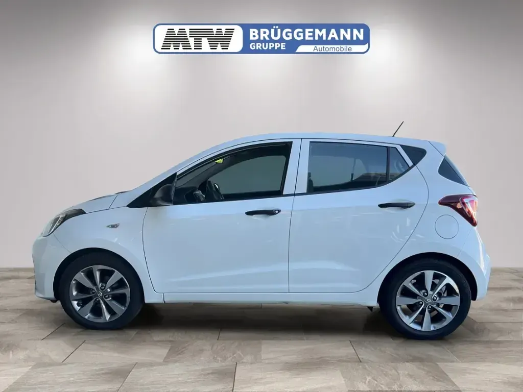Gebraucht Hyundai i10 Select 67 PS (49 kW) 2018 Sol (weiss Kleinwagen