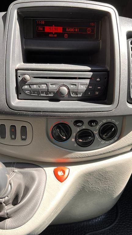 Gebraucht Renault Trafic 116 PS (85 kW) 2013 Schwarz Van / Kleinbus