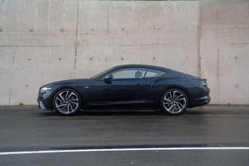 Neu Bentley Continental 782 PS (575 kW) 2025 Blau