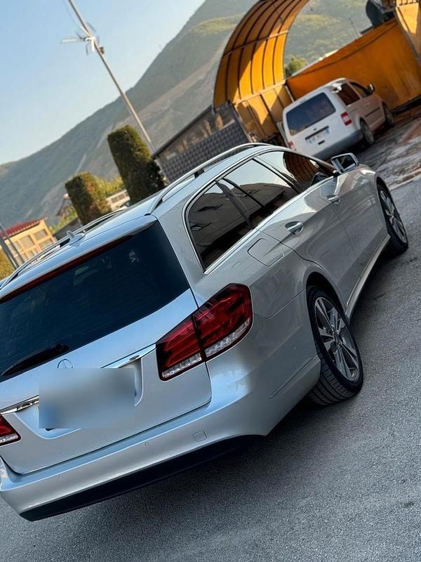 Gebraucht Mercedes 220 170 PS (125 kW) 2014 Silber Kombi