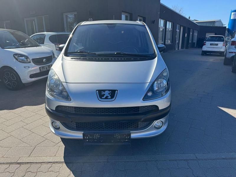 Gebraucht Peugeot 1007 Premium 109 PS (80 kW) 2009 Grau Van / Kleinbus
