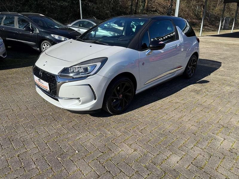 Gebraucht DS Automobiles DS3 Performance 131 PS (96 kW) 2017 Lackierung perlmuttweiss Kleinwagen
