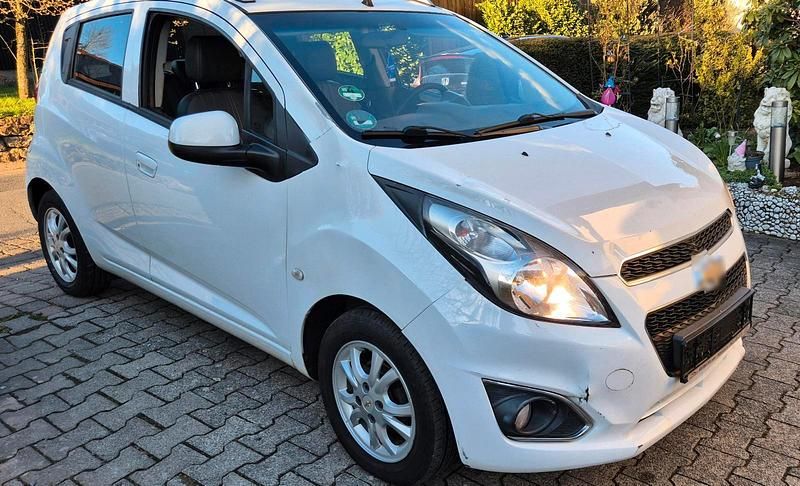 Gebraucht Chevrolet Spark LT 85 PS (62 kW) 2012 Weiß Kleinwagen