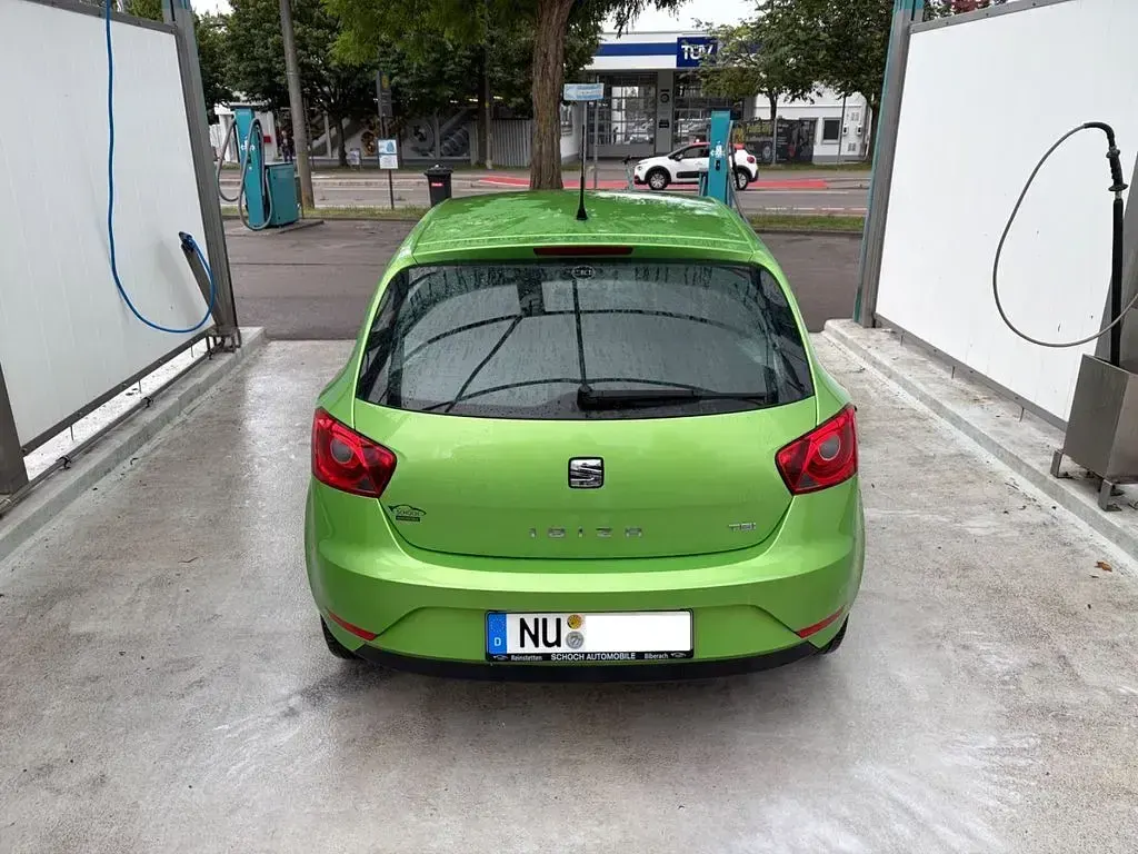 Gebraucht Seat Ibiza Reference 105 PS (77 kW) 2014 Grün Limousine