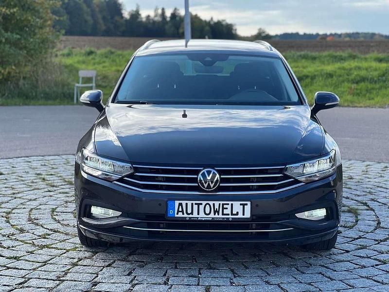 Mangangrau Gebraucht 2022 VW Passat Kombi | 19.699 € (Superpreis) - Bild 1/4