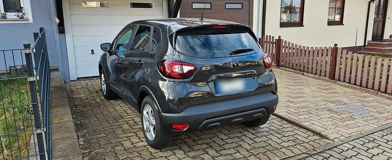 Gebraucht Renault Captur Experience 90 PS (66 kW) 2017 Schwarz SUV