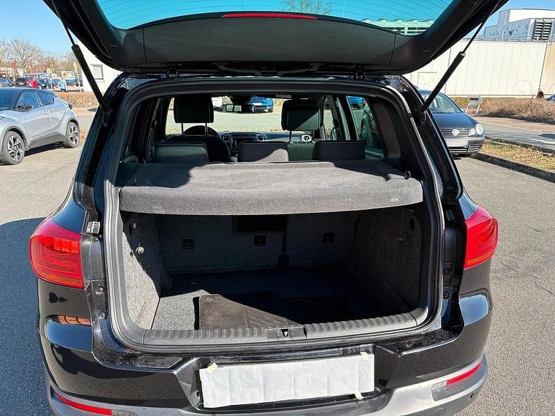 Gebraucht VW Tiguan 150 PS (110 kW) 2016 Schwarz SUV