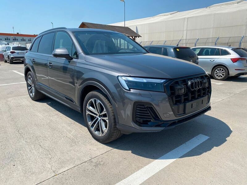 Gebraucht Audi Q7 340 PS (250 kW) 2024 Grau SUV