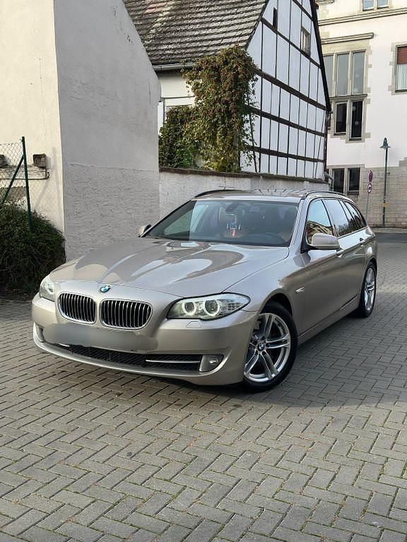 Gebraucht 2012 BMW 530 Limousine | 10.500 € (Guter Preis) - Bild 1/4