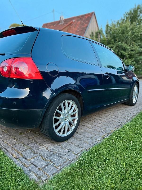 Second-hand VW Golf IV 170 CP (125 kW) 2006 Albastru Berlinǎ