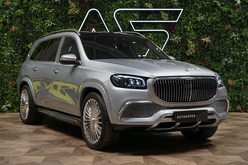 Gebraucht Mercedes GLS600 Maybach 557 PS (409 kW) 2024 Silber SUV