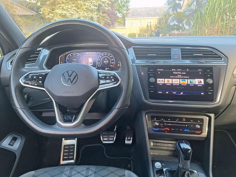 Gebraucht VW Tiguan Allspace 190 PS (139 kW) 2022 Grau SUV