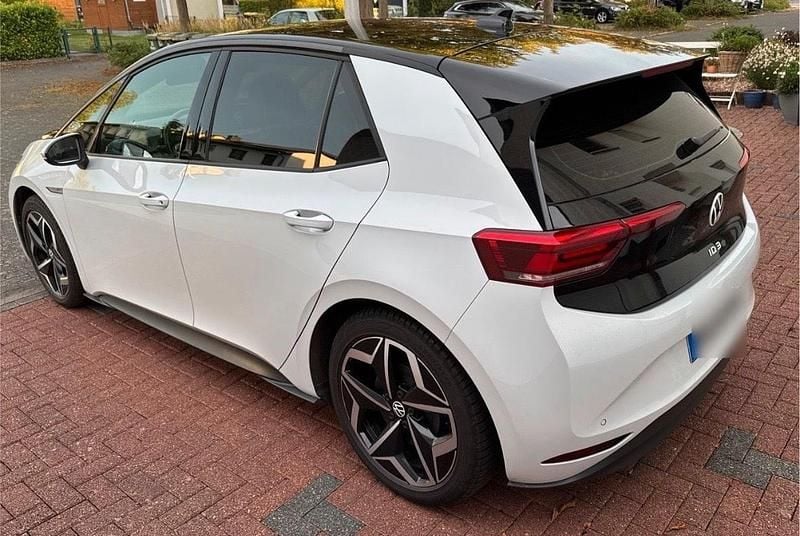 Gebraucht VW ID.3 Pro 106 kW (145 PS) 2021 Weiß Kleinwagen