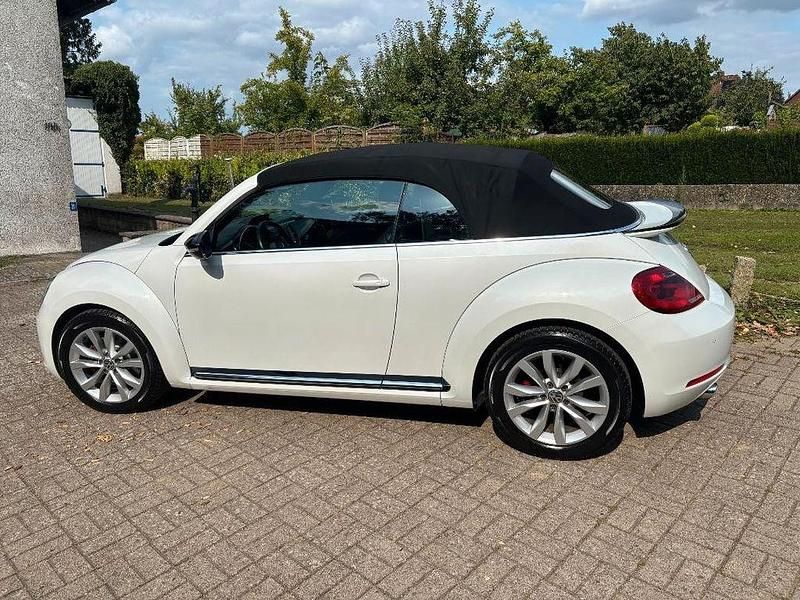 Weiß Gebraucht 2014 VW Beetle Exclusive Cabrio | 18.800 € (Etwas zu teuer) - Bild 1/4