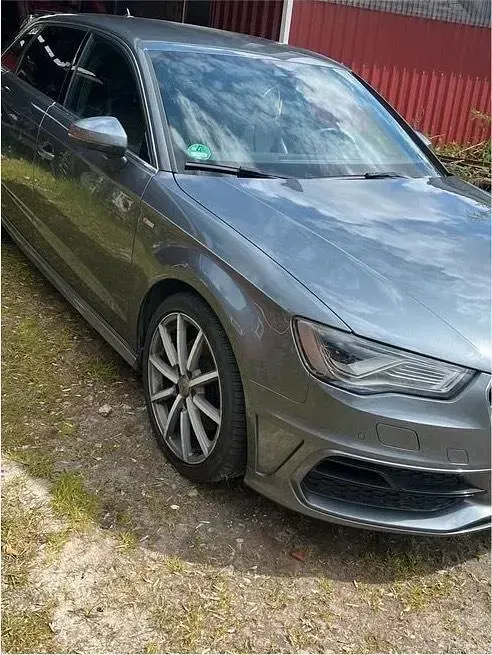 Gebraucht Audi A3 Sportback 150 PS (110 kW) 2014 Grau Kleinwagen