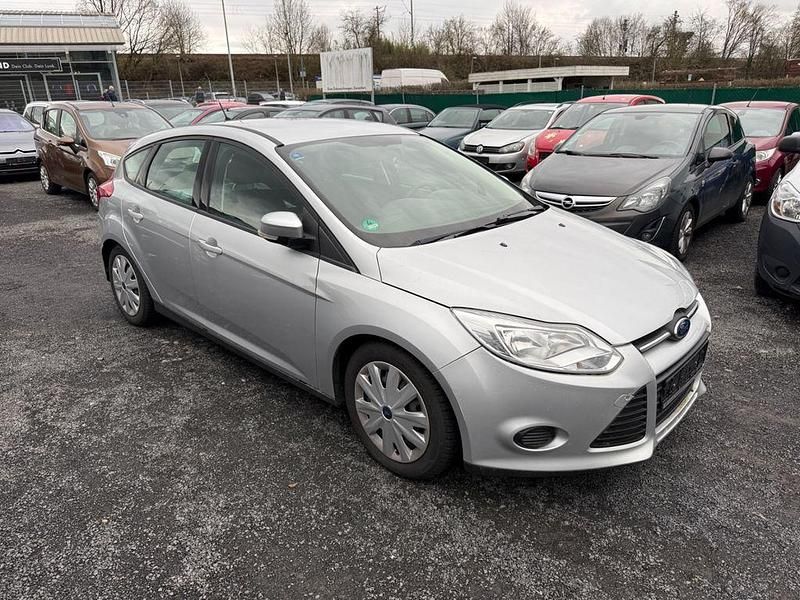 Gebraucht Ford Focus Trend 116 PS (85 kW) 2012 Limousine