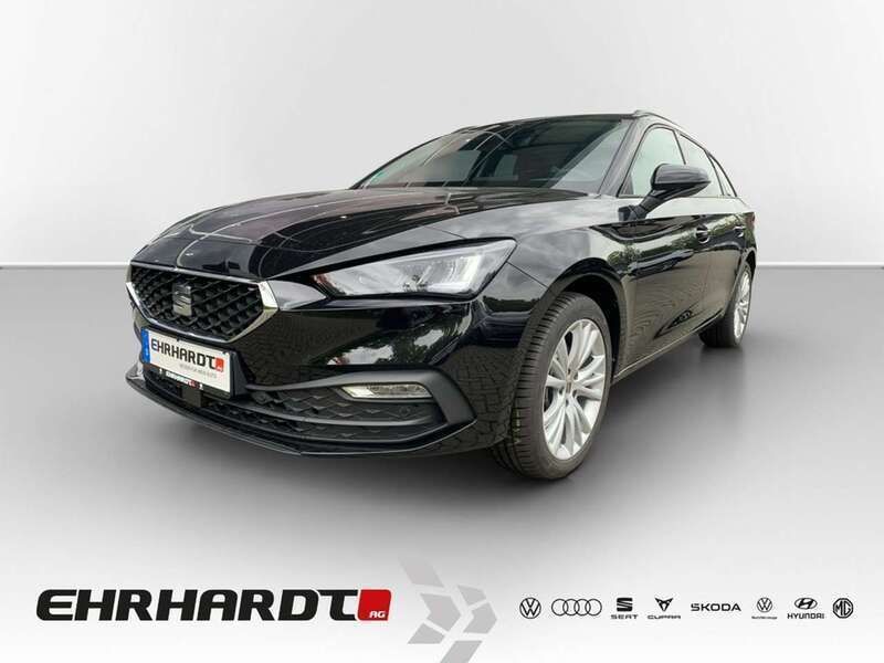 Midnight schwarz metallic Gebraucht 2024 Seat Leon Style Kombi | 32.990 € (Etwas zu teuer) - Bild 1/4