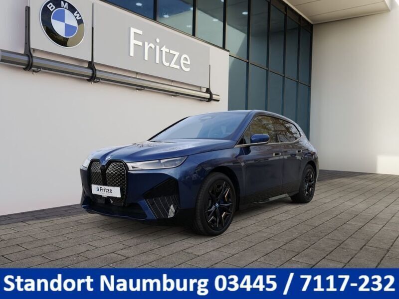 Blau Gebraucht 2023 BMW iX M Sport SUV | 61.500 € (Teuer) - Bild 1/4