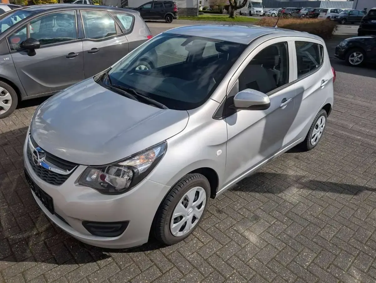 Gebraucht Opel Karl 73 PS (53 kW) 2018 Argonsilber metallic Kleinwagen