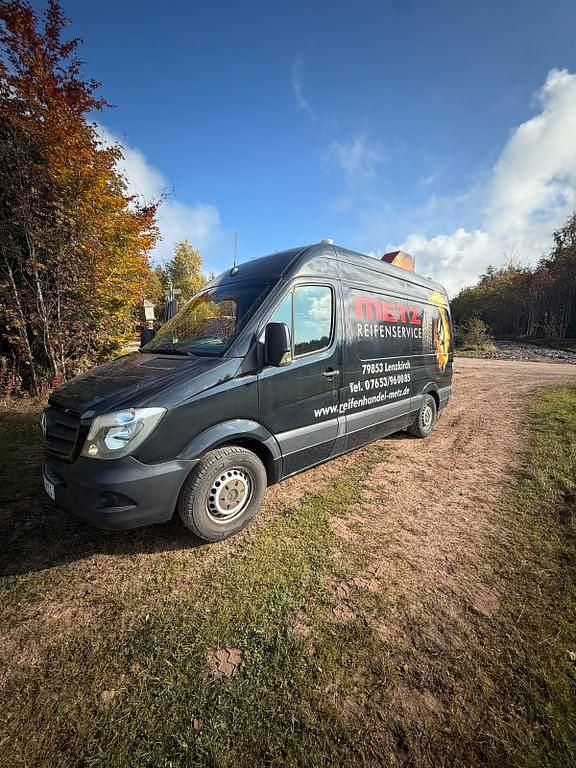 Schwarz Gebraucht 2016 Mercedes Sprinter Van | 24.900 € - Bild 1/4