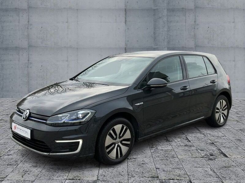 Gebraucht VW e-Golf Pro 100 kW (136 PS) 2019 Uranograu Kleinwagen