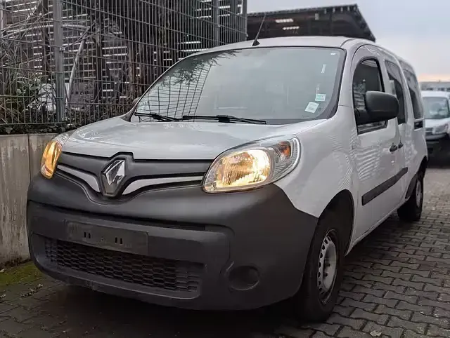 Gebraucht BMW 220 Advantage 190 PS (139 kW) 2017 Weiß Van / Kleinbus
