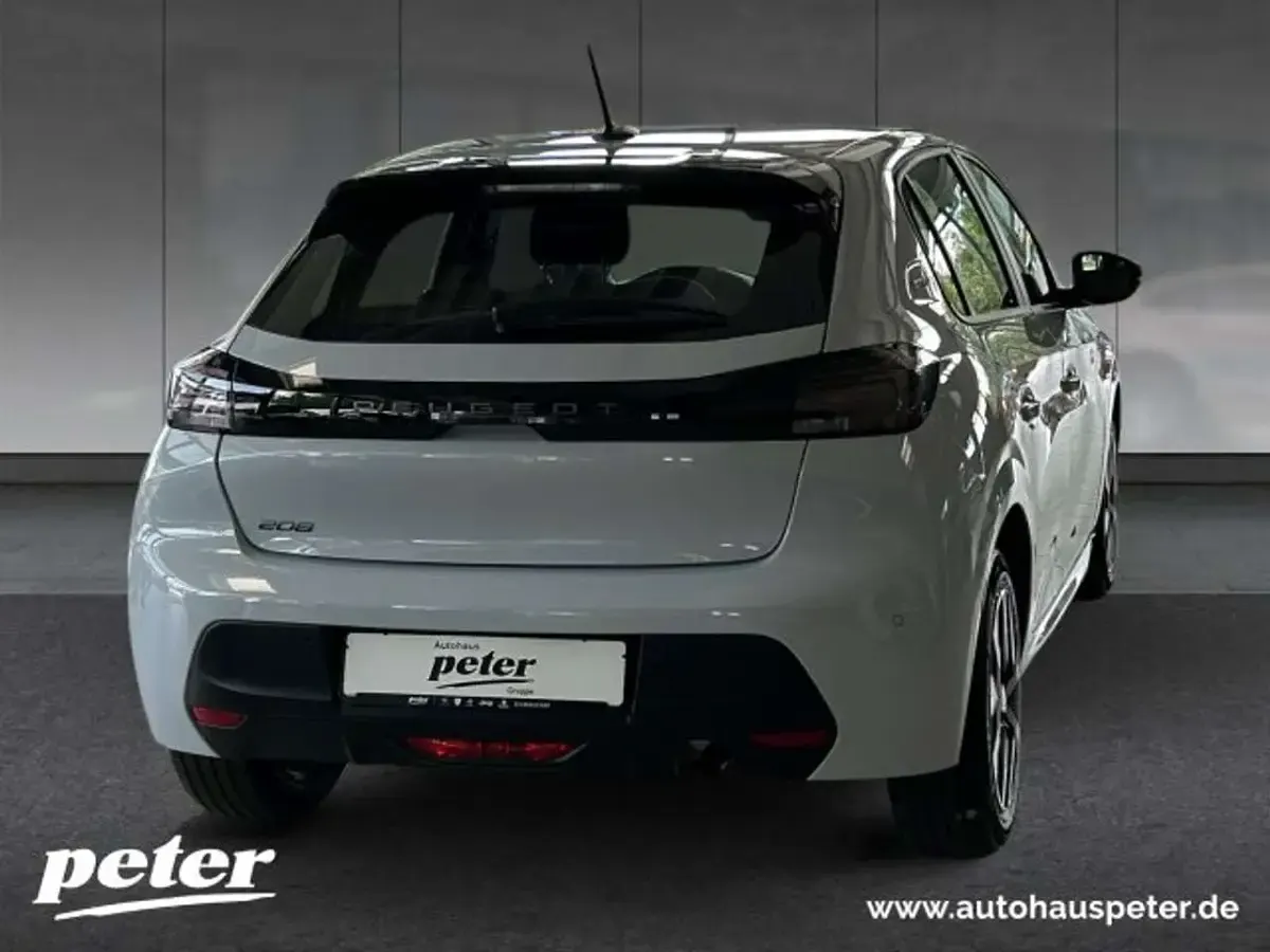 Gebraucht Peugeot 208 Style 101 PS (74 kW) 2025 Met. okenit weiß Kleinwagen