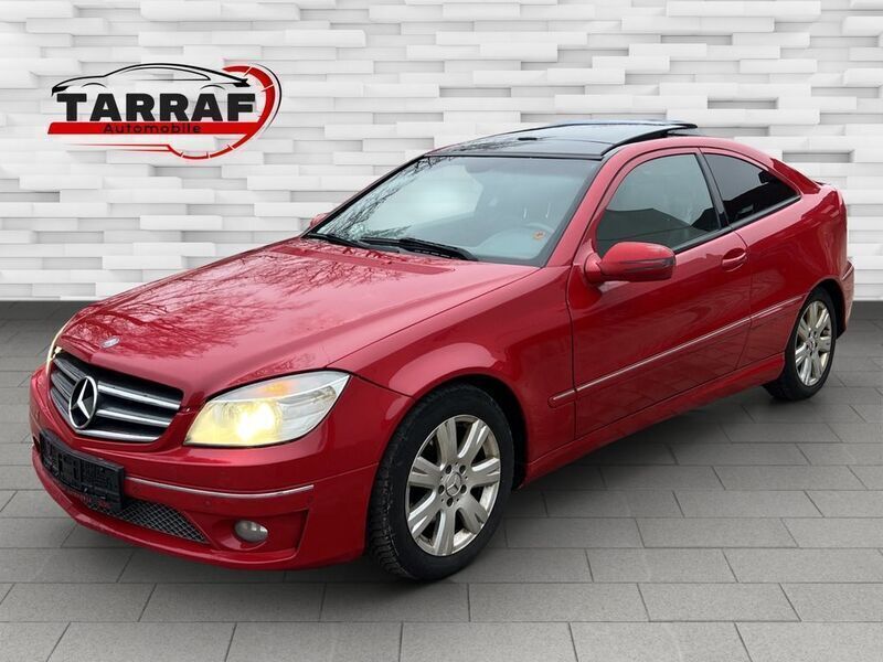 Rot Gebraucht 2008 Mercedes CLC220 Sport Kleinwagen | 3.999 € - Bild 1/4