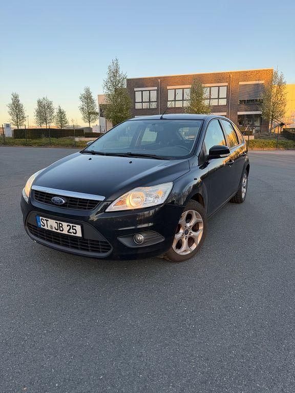 Gebraucht Ford Focus 101 PS (74 kW) 2009 Schwarz Limousine