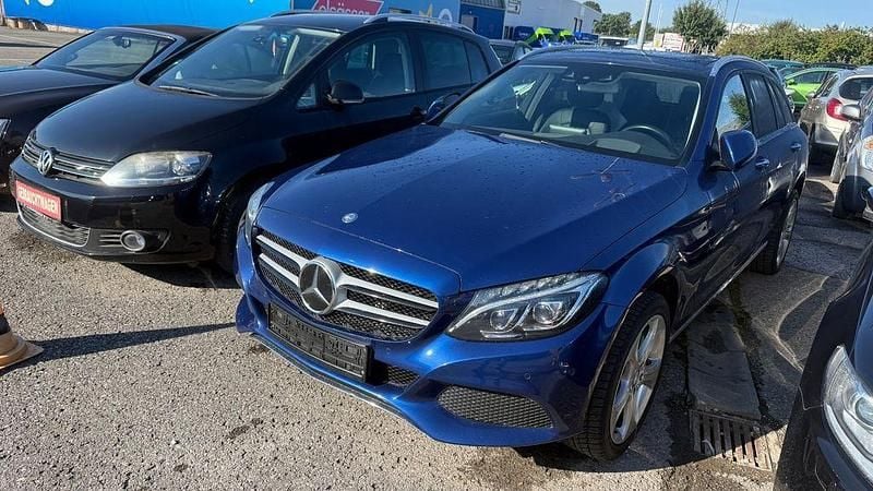 Blau Gebraucht 2015 Mercedes C350e Kombi | 15.999 € (Guter Preis) - Bild 1/4