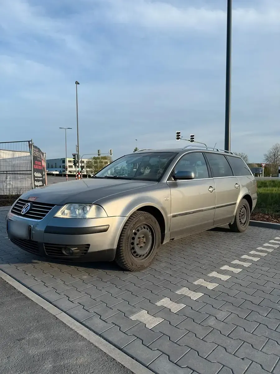 Gebraucht VW Passat 130 PS (95 kW) 2003 Grau Kombi