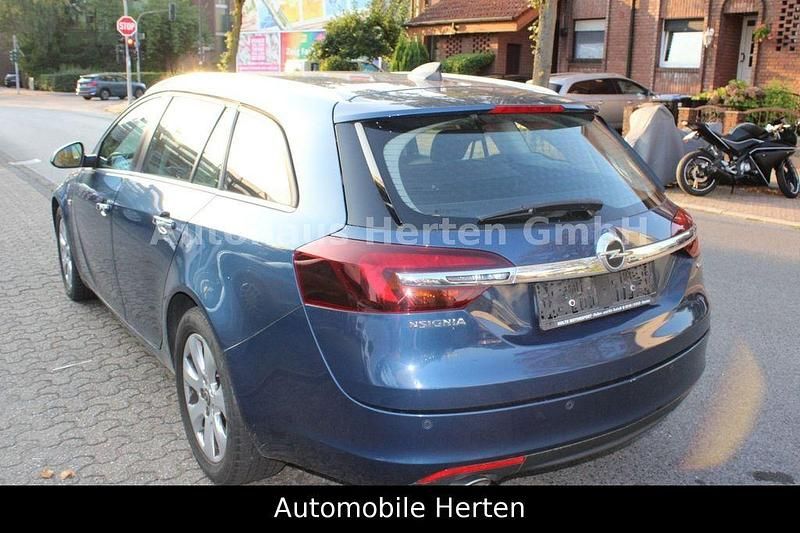 Gebraucht Opel Insignia 170 PS (125 kW) 2016 Blau Kombi