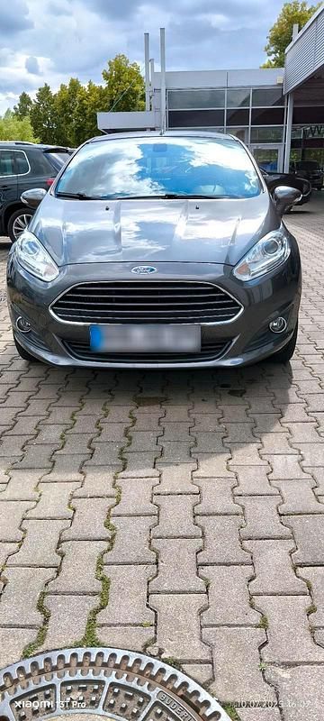 Gebraucht Ford Fiesta 140 PS (102 kW) 2016 Grau Limousine