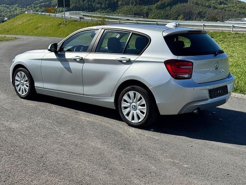 Używany BMW 118 170 KM (125 kW) 2012 Srebrny Hatchback
