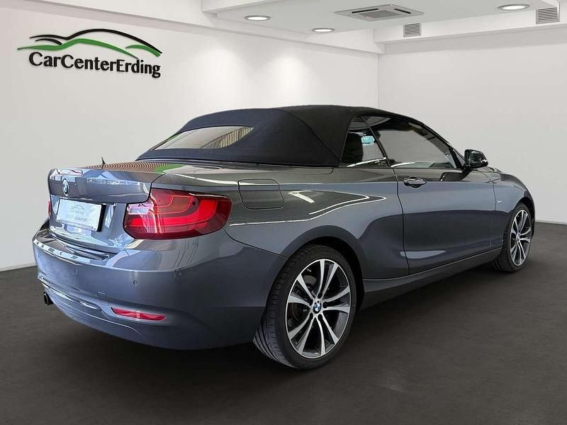 Gebraucht BMW 230 Sport Line 252 PS (185 kW) 2017 Mineralgrau metallic Cabrio