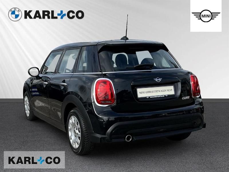 Używany Mini Cooper 136 KM (100 kW) 2023 Czarny Hatchback