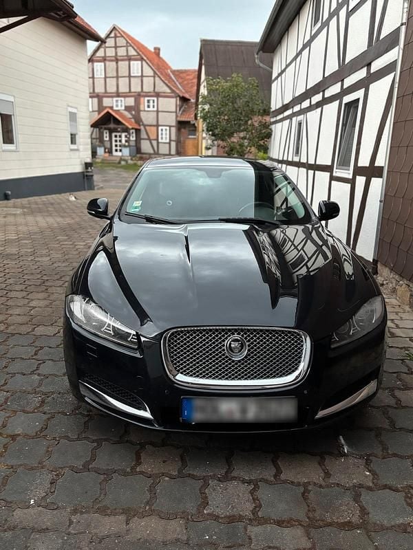 Gebraucht Jaguar XF 241 PS (177 kW) 2011 Schwarz Limousine