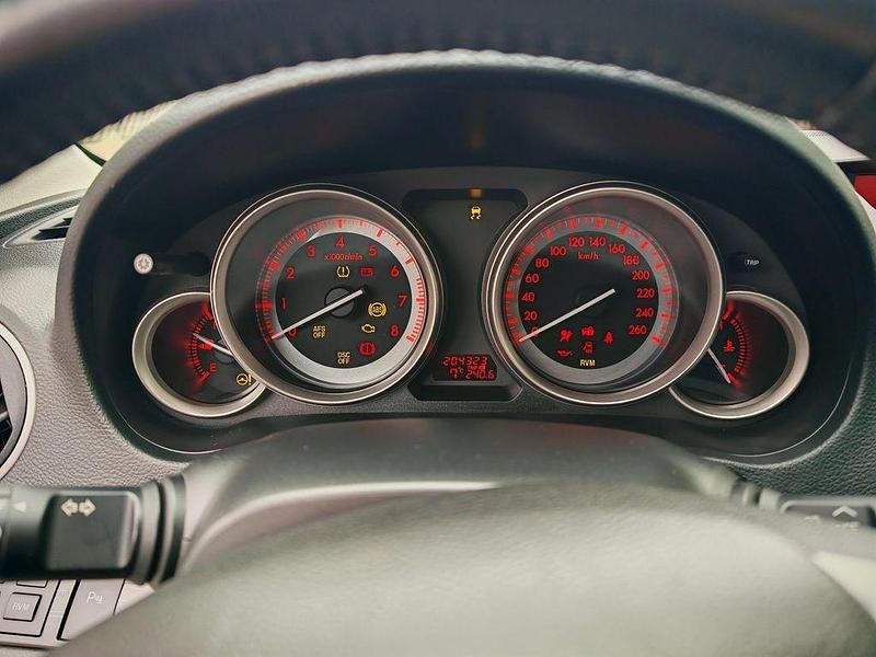 Gebraucht Mazda 6 Dynamic 147 PS (108 kW) 2009 Velocity red Kombi