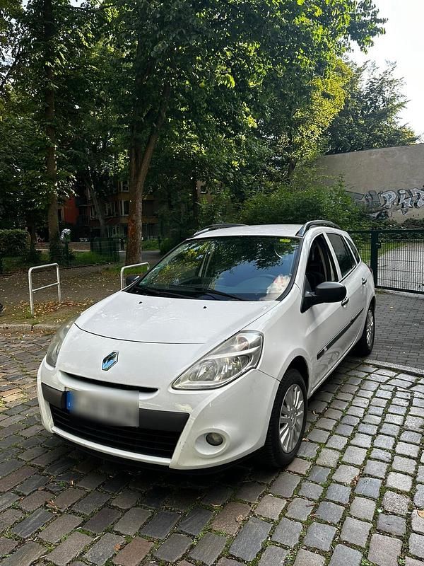 Weiß Gebraucht 2009 Renault Clio GrandTour Kombi | 1.699 € (Guter Preis) - Bild 1/4