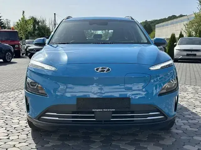 Gebraucht Hyundai Kona Select 100 kW (136 PS) 2022 Blau SUV