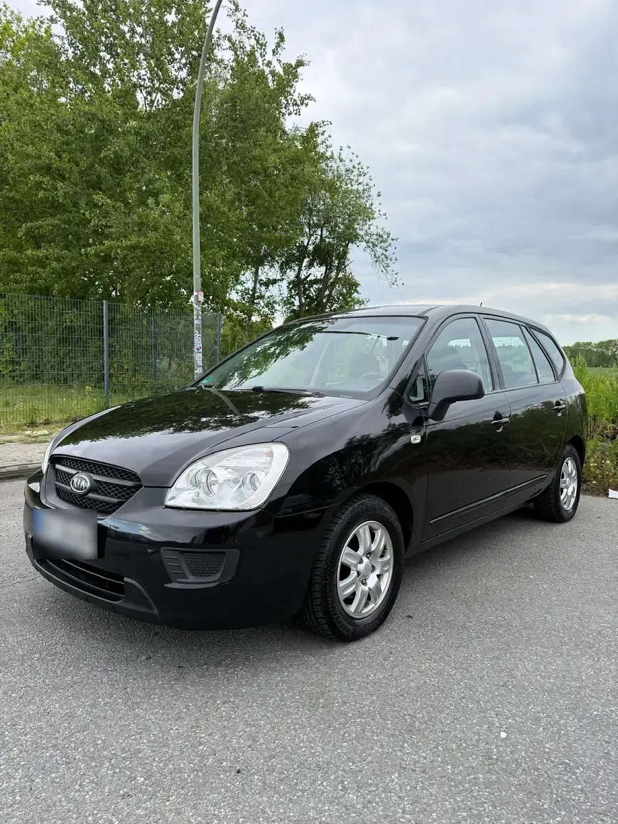Gebraucht Kia Carens 140 PS (102 kW) 2009 Schwarz Van / Kleinbus